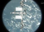 ISS při pohledu z raketoplánu při závěrečném obletu. Foto: TV NASA